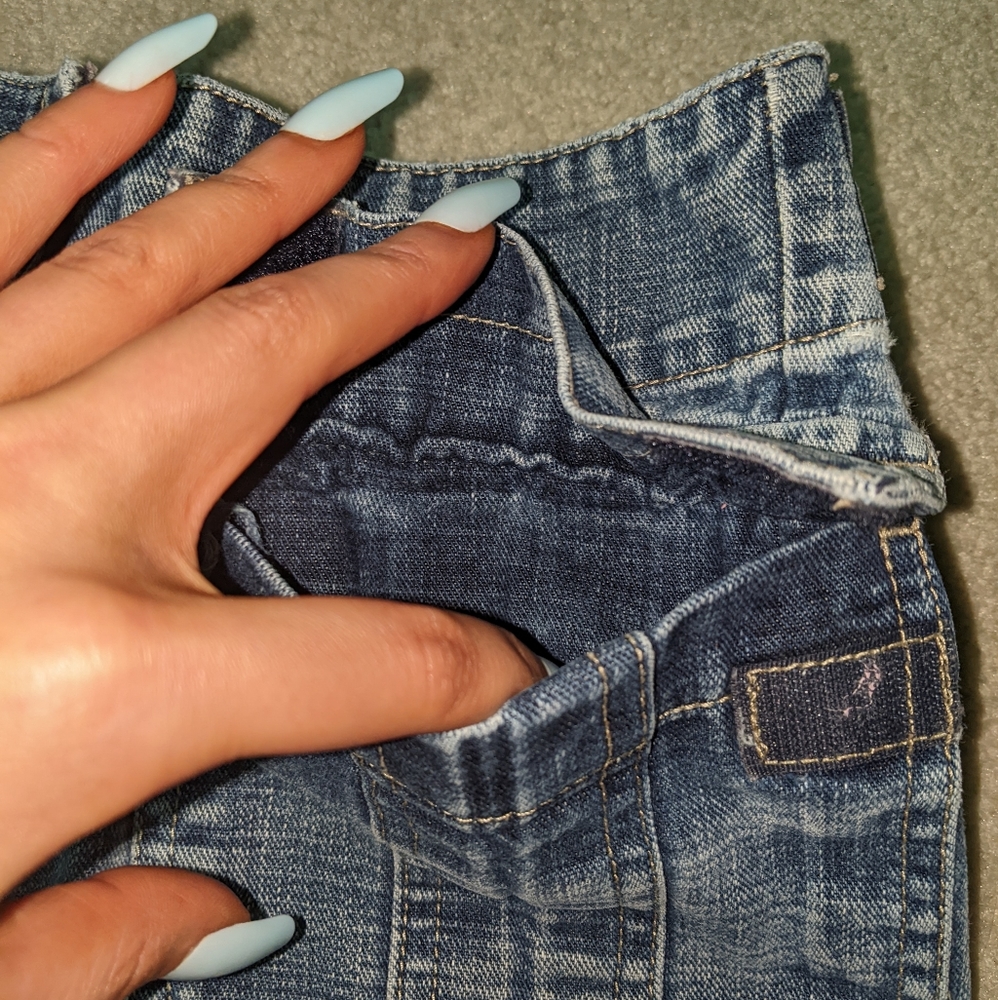 Old navy Jean shorts - Picture 6 of 16